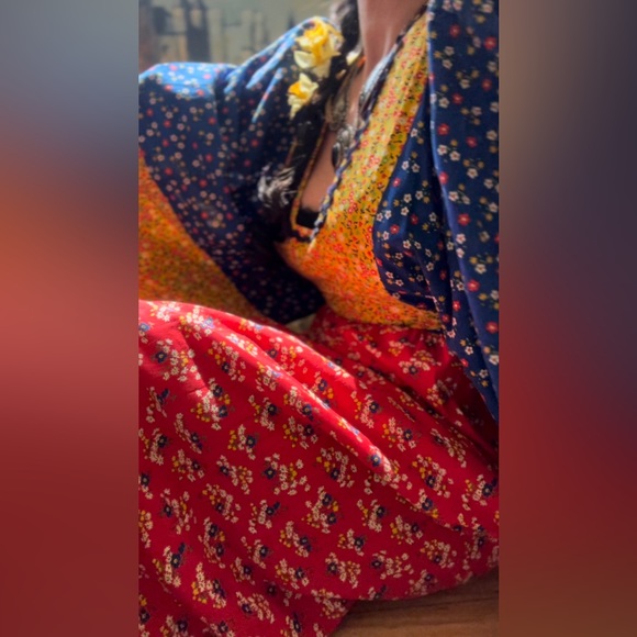 1970’s Vintage Calico Kimono Sleeve Dress by Young Innocent - Picture 3 of 15